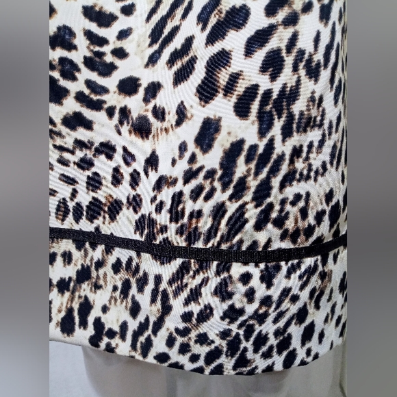 LDT L/S Leopard Print Dress - Picture 6 of 7